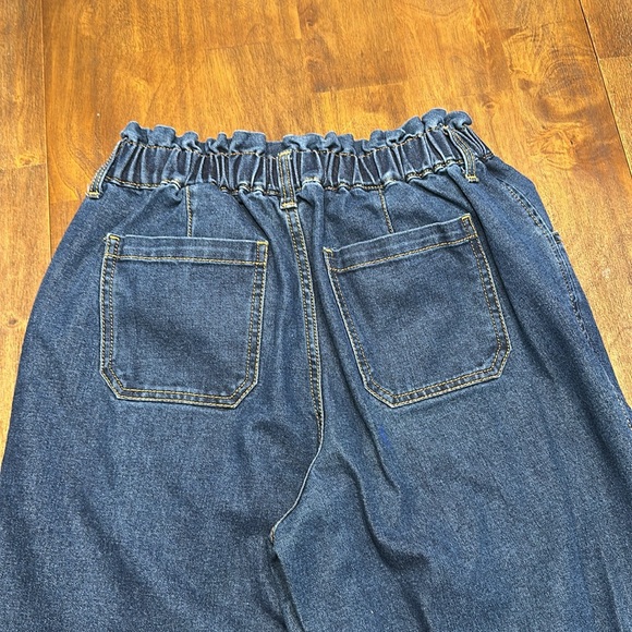 TIME AND TRU JEANS - Picture 4 of 4